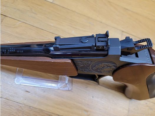 Pistolet Contender en 22LR – Canon 10 pouces interchangeable ! – Customisable – Une légende du tir sportif par son originalité et sa qualité – Etat TBE!