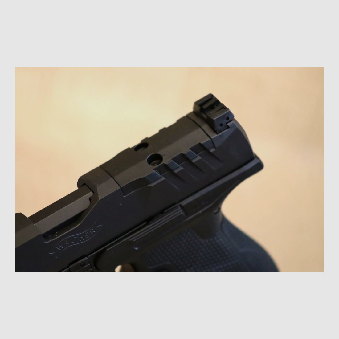 Walther Pistole PDP Full Size V2 – 5" OR, 20 Schuss 9mmLuger, mit 2 x 20 Schuss Magazin u. Magazintrichter