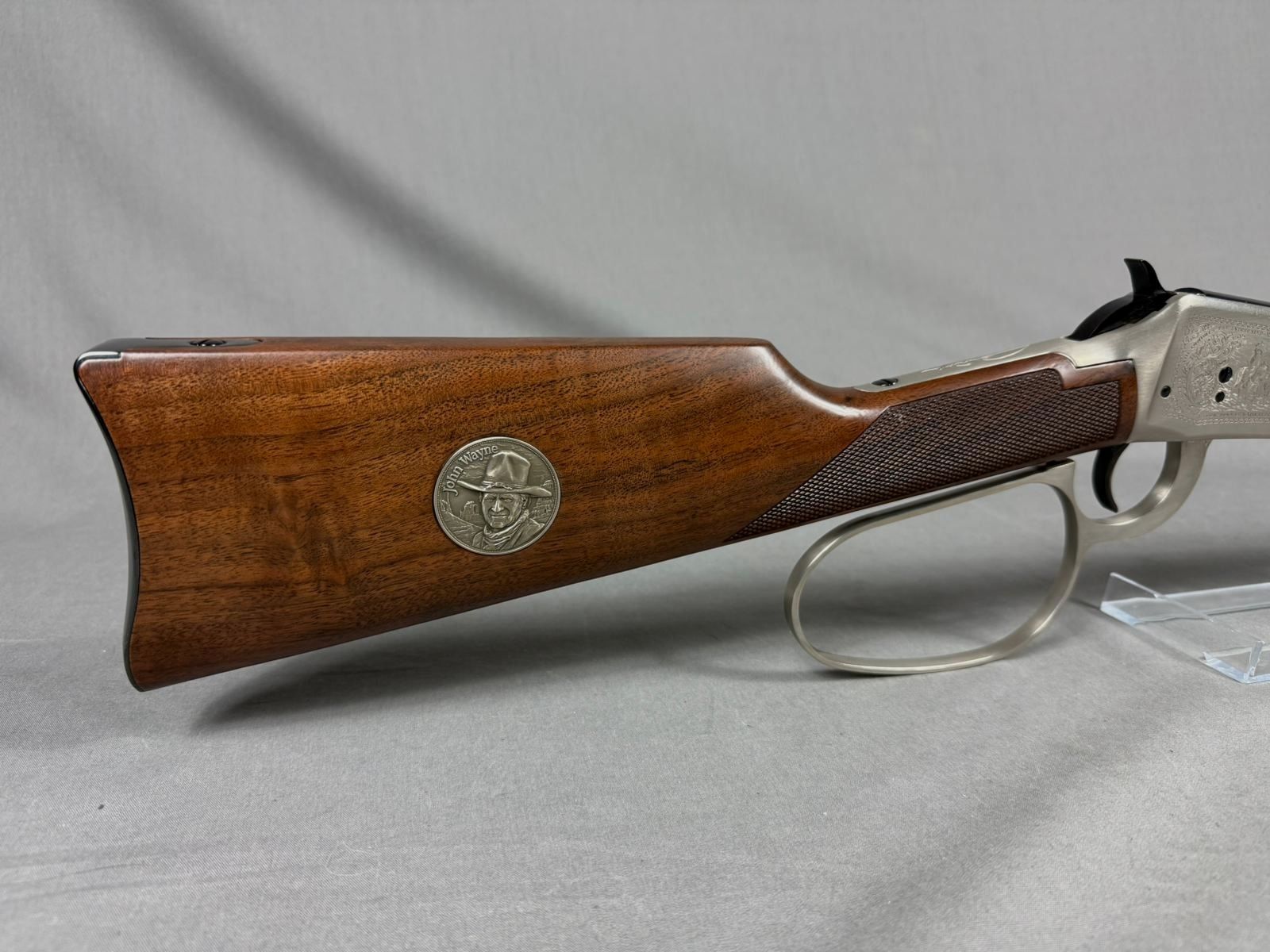 Winchester Mod. 1894  "John Wayne Commemorative"   (.32-40 WCF)