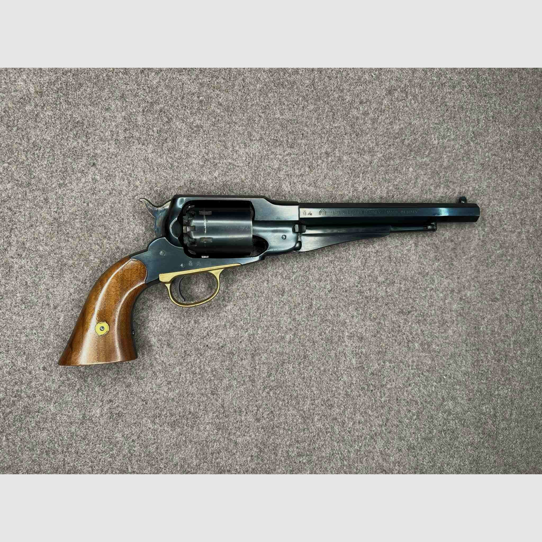 Hege-Uberti percussion revolver