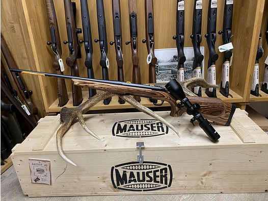 Browning X-Bolt Hunter Eclipse, con AKAH 2,5-10x50, senza guida