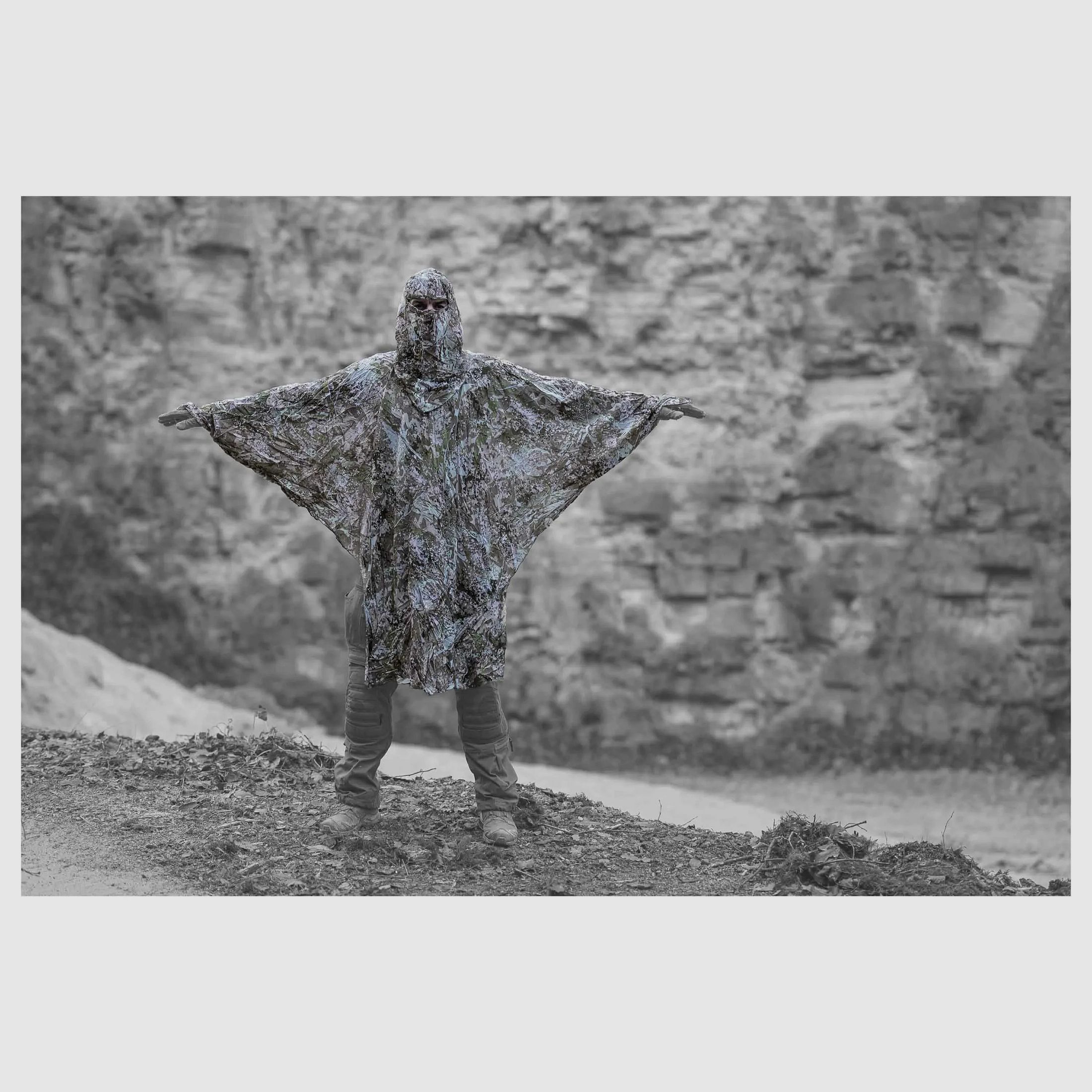 Ghosthood Ghosthood Tarnzubehör Compact Poncho concamo beige