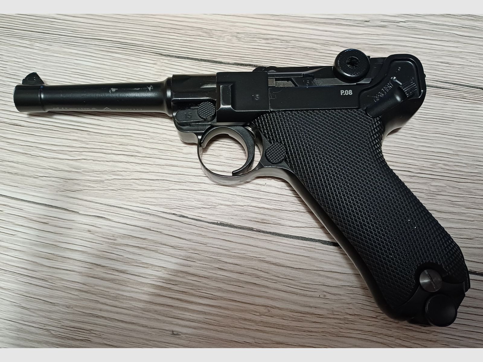 Umarex Legends Luger P08 - 4,5 mm staal BB Co2-pistool met blowback