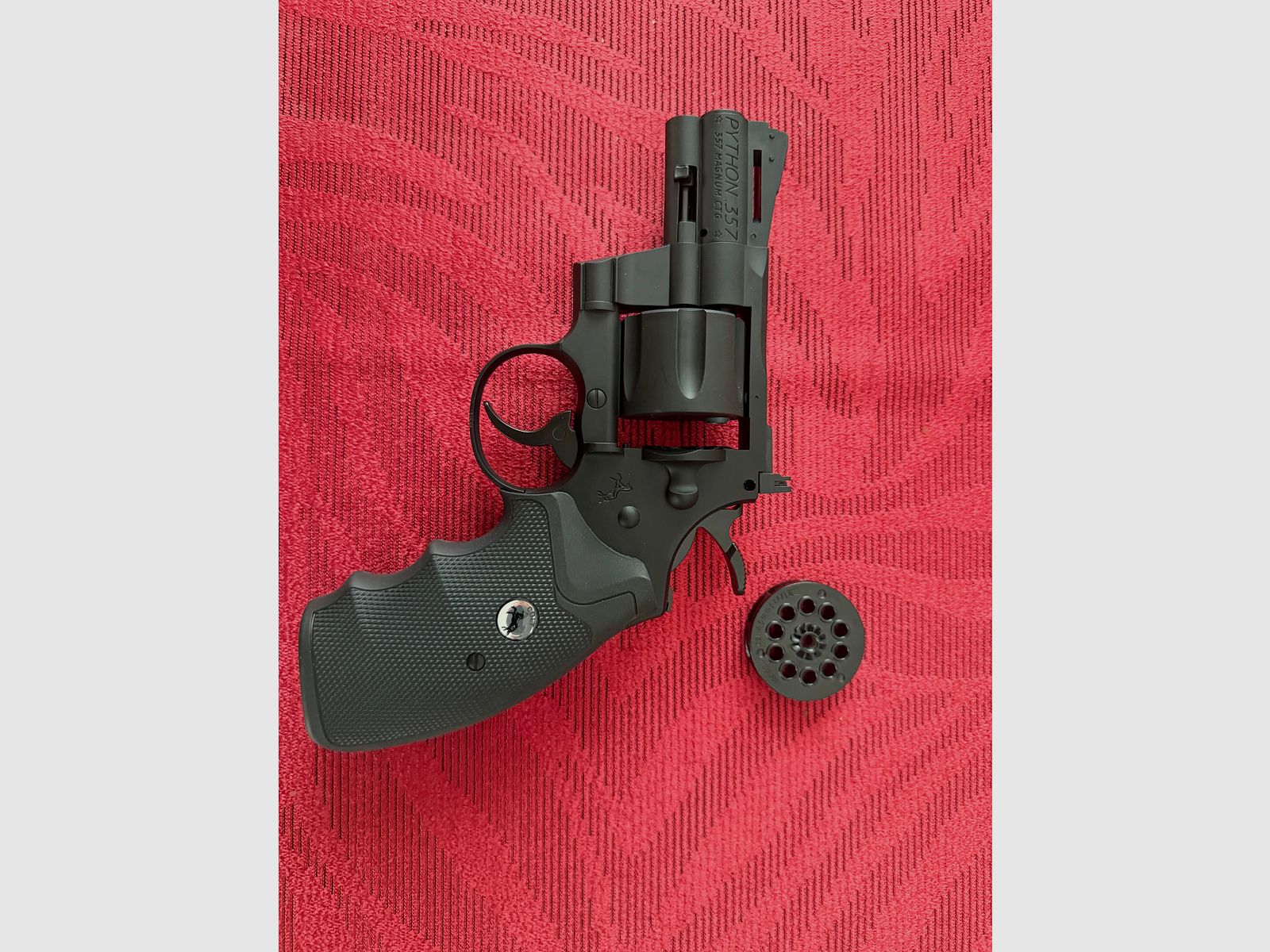 Colt Python 2,5" Lauflänge 4,5 mm Diabolos / Stahl BB Co2 Revolver (P18)