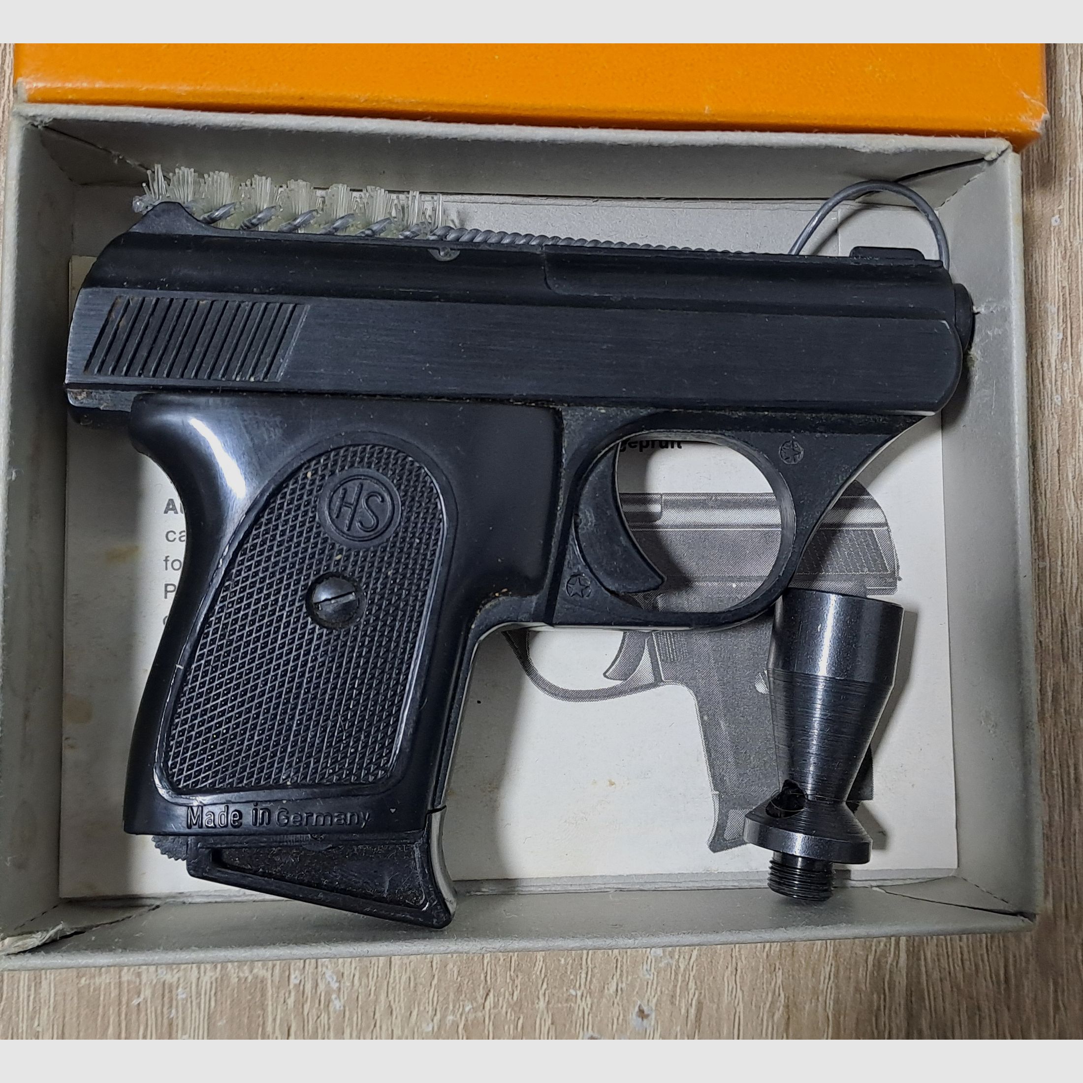 HS Mod.5 in caliber 8 mm blank/ PTB 100/2 with packaging!