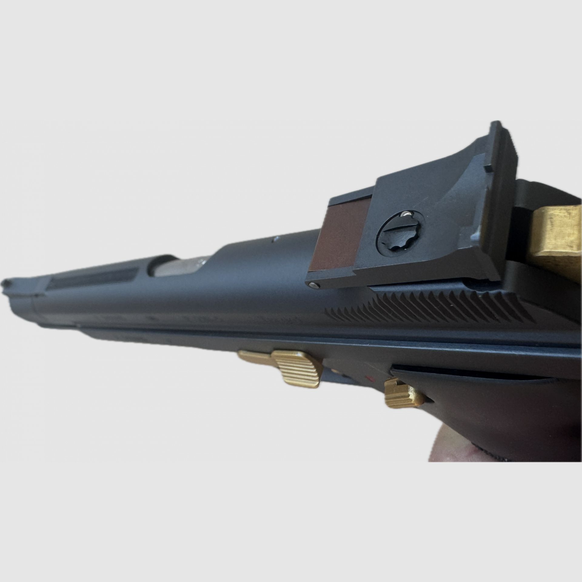 Präzisionspistole SIG P210-5 6″ Berty-Tuning, Kaliber 9 mm Luger