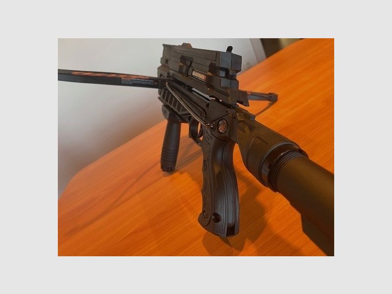 Arbalète Repetier AR-6 Stinger II Tactical de Steambow (NP 449,- €