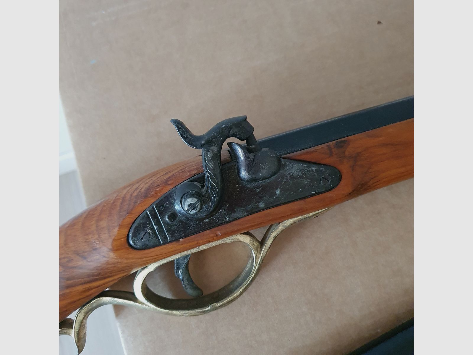 Konvolut Degen, Steinschlosspistole, Dolch, Gewehr