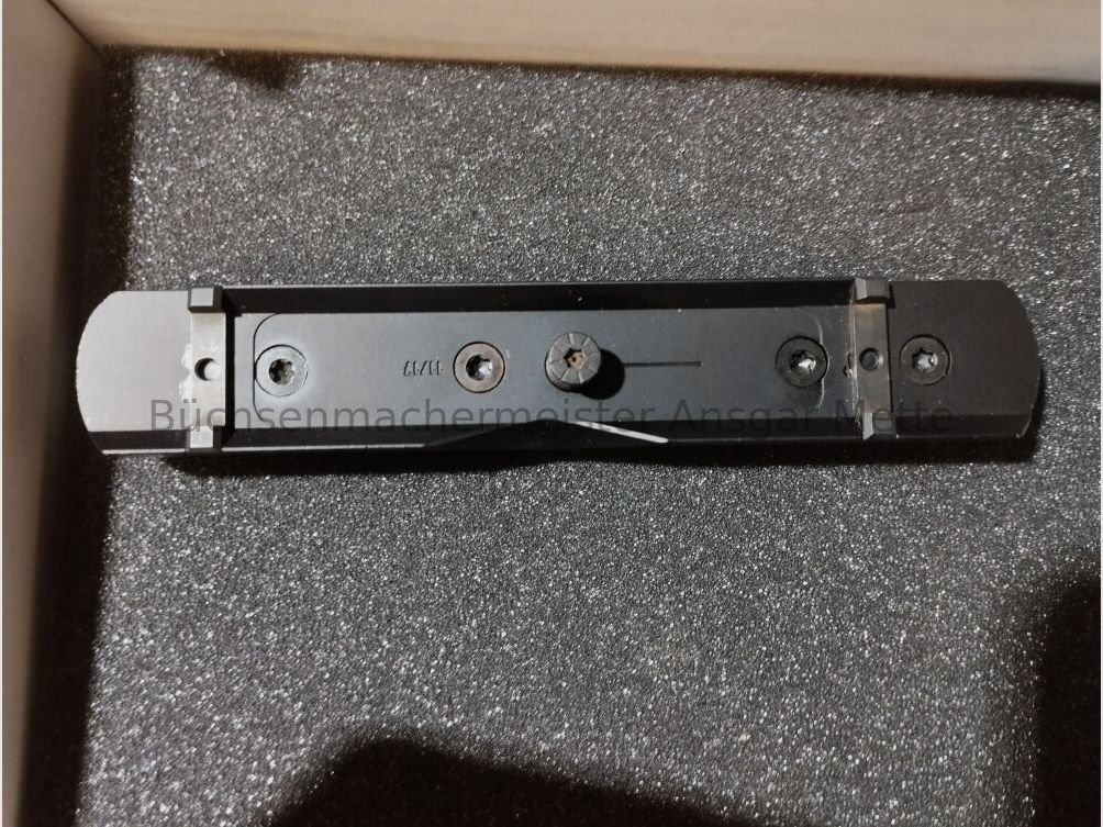 Dentler Montageschiene für Schmidt und Bender Schiene Dentler Montageschiene für Schmidt und Bender Schiene