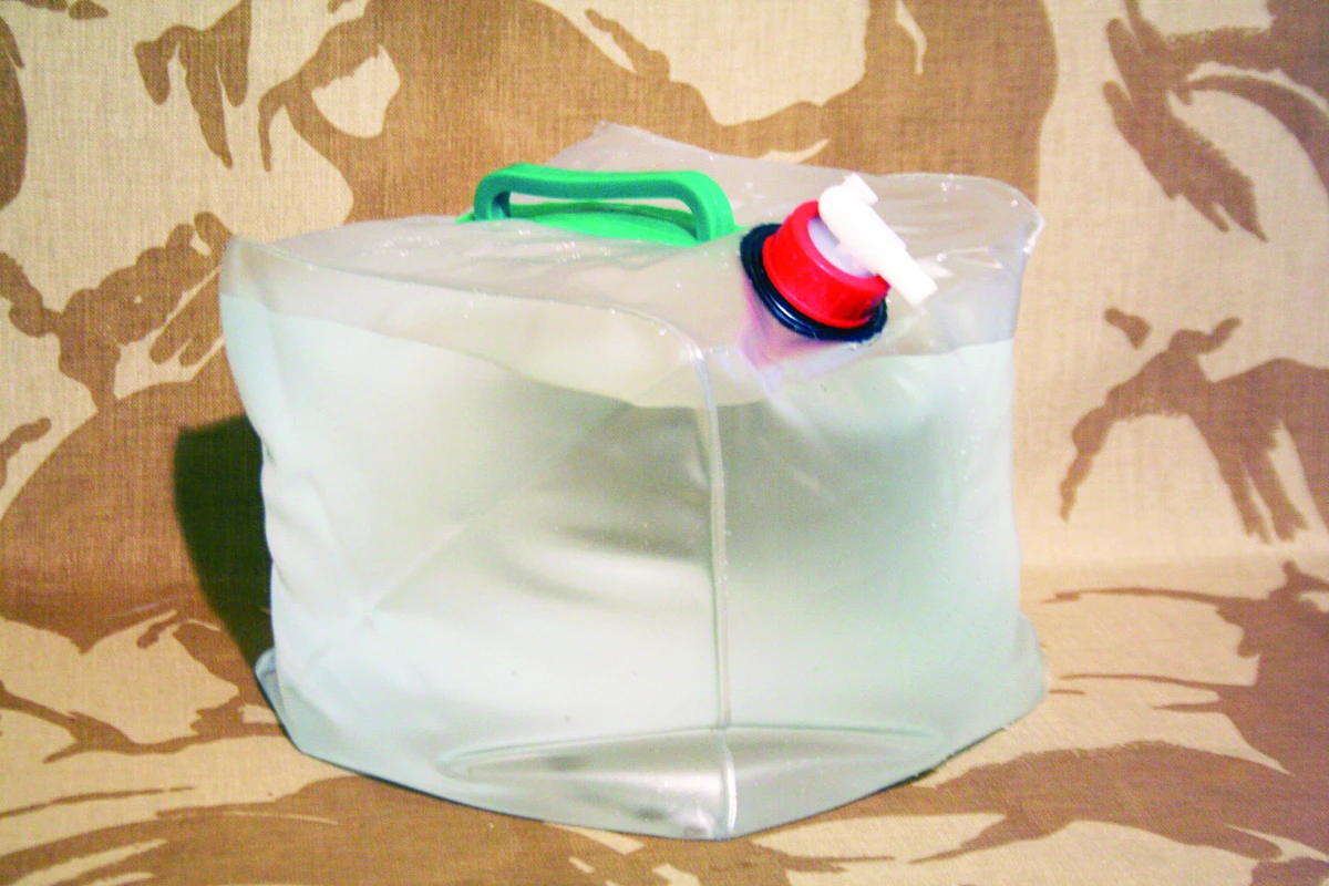 Contenitore pieghevole per acqua da 10 l, tanica, sacca idrica - BCB CT026