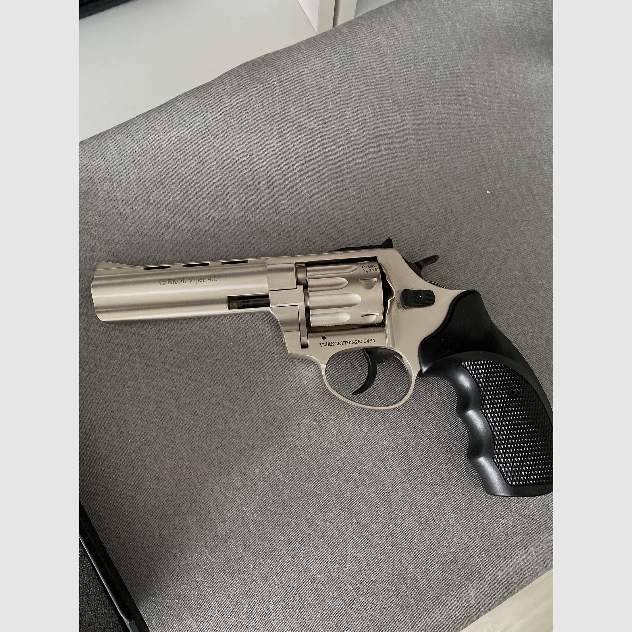 Ekol Schreckschuss Revolver Viper 4,5 