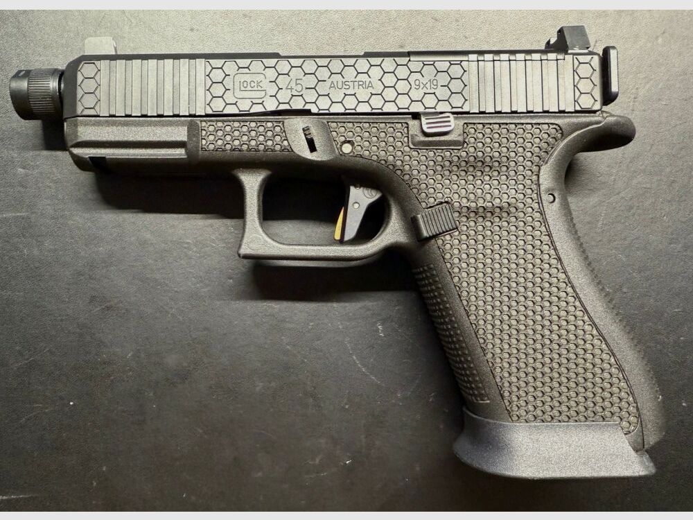 Glock Custom Peterssen Gunworks Glock Pistole 45 MOS / FS / SD Hexagon