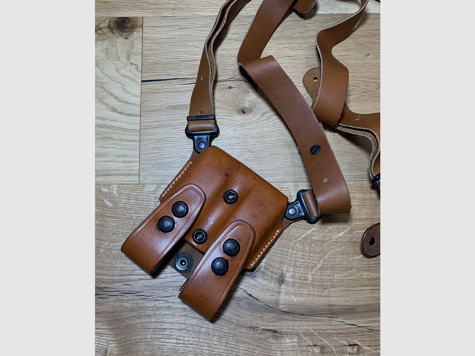 Galco shoulder holster MIAMI CLASSIC suitable for the Beretta Mod. 92 / 92F, WITHOUT pistol
