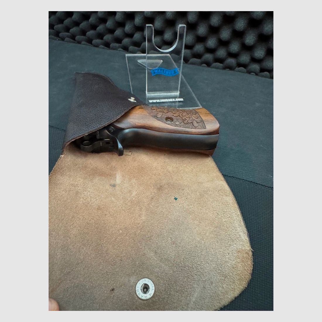 Belt holster, CZ75, leather, dark brown