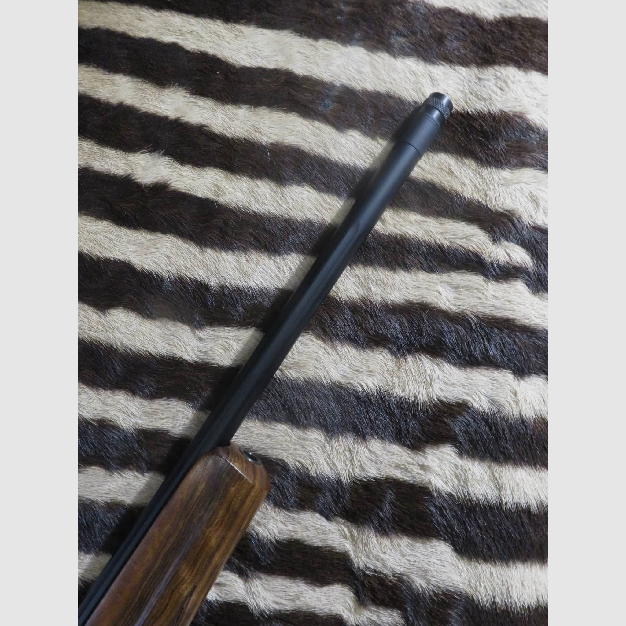 Selbstladebüchse BROWNING Bar 4X Hunter Bavarian gr.4 Kal.30-06 Lauf 53 cm ohne Visierung, Bild 2 von 9