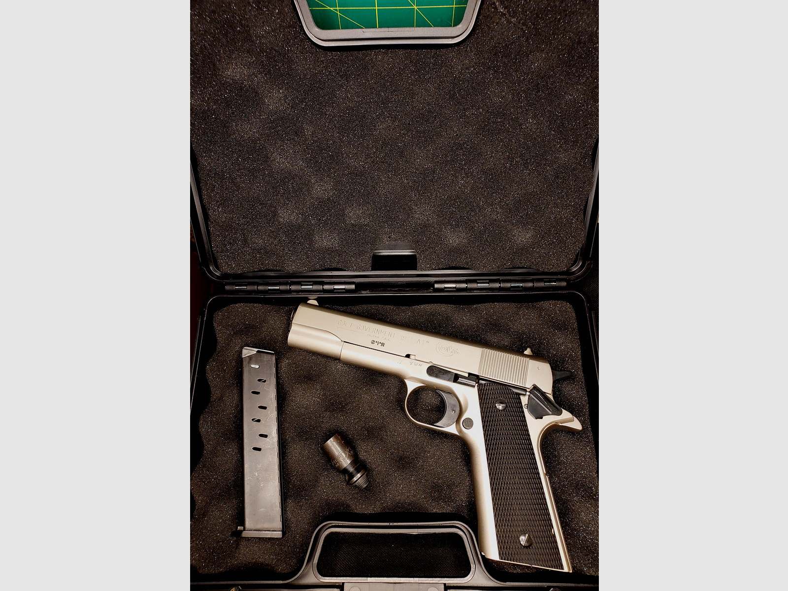 Colt Government 1911 A1 blank firing pistol 9mm P.A.K. nickel (PTB 774)