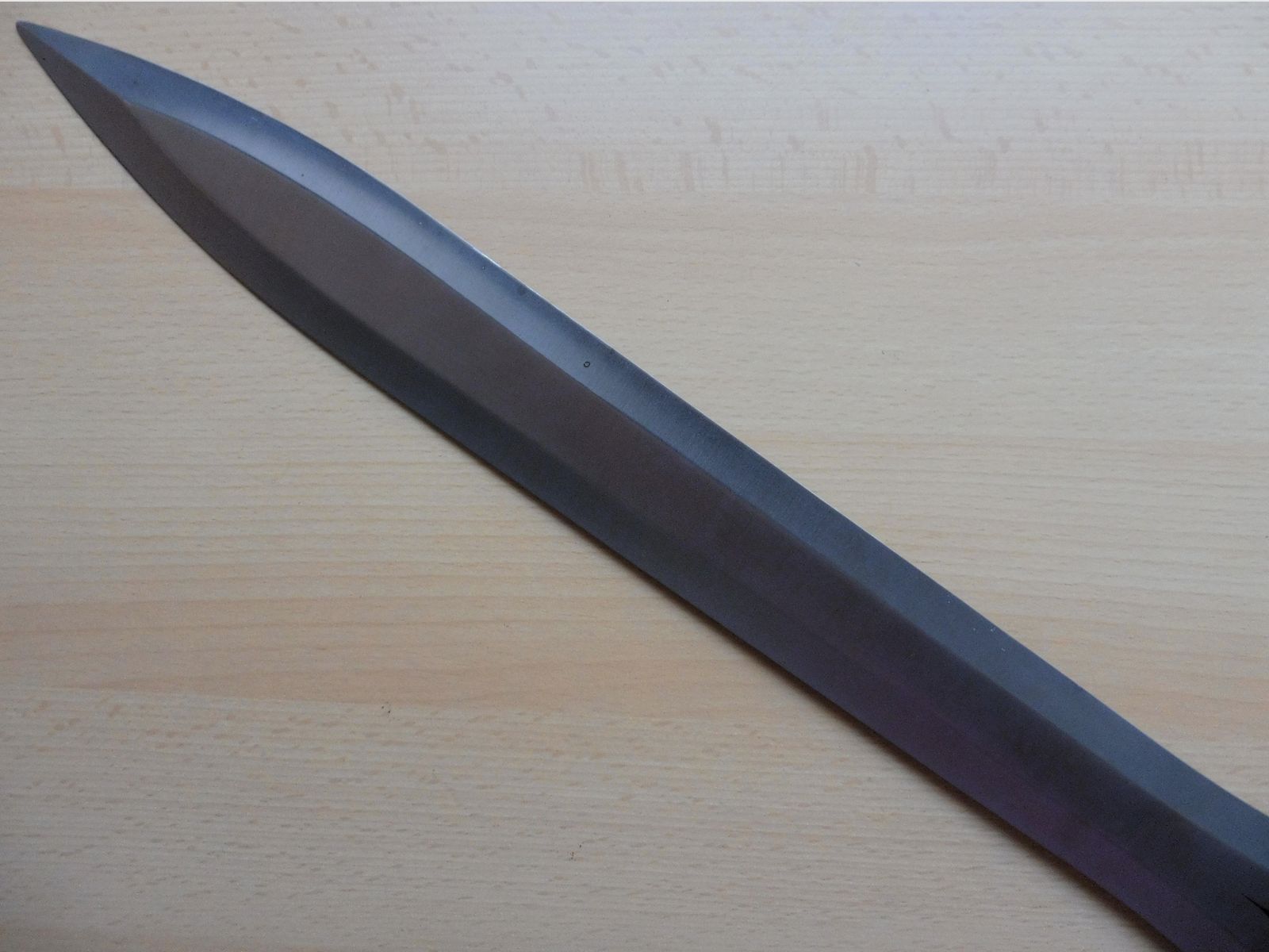 Spada dell'Oscurità" / "Sword of Darkness" replica? Artista fantasy Kit Rae Kilgorin / "La storia delle spade degli Antichi"?