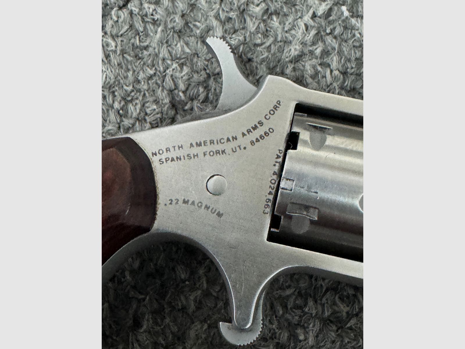 North American Arms  Revolver Edelstahl .22lfb & .22Win.Mag