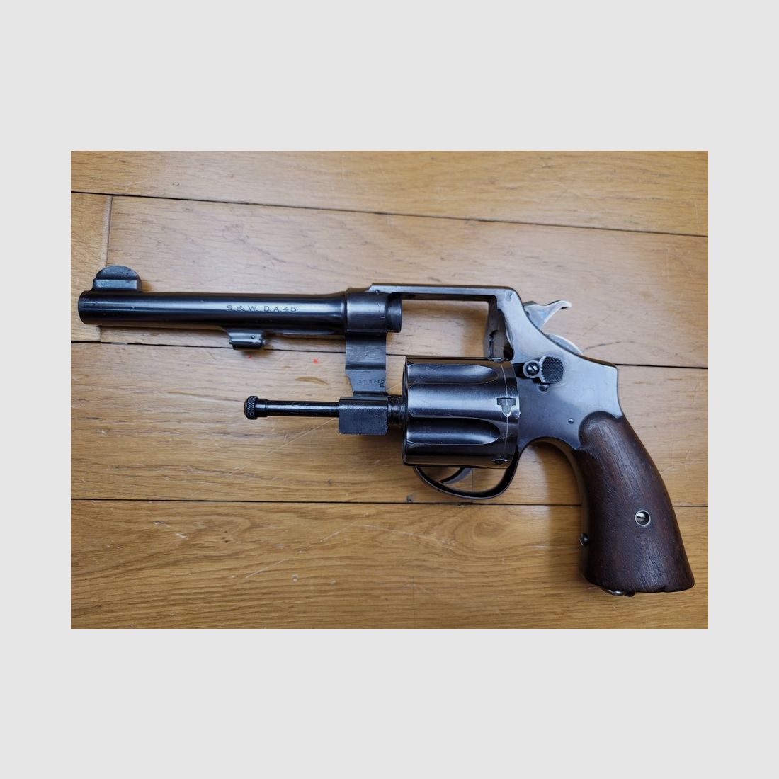 Legendärer Revolver Smith&Wesson 1917 – 45 ACP – US PROPERTY – 1. Serien – Museumszustand, Bild 12 von 30