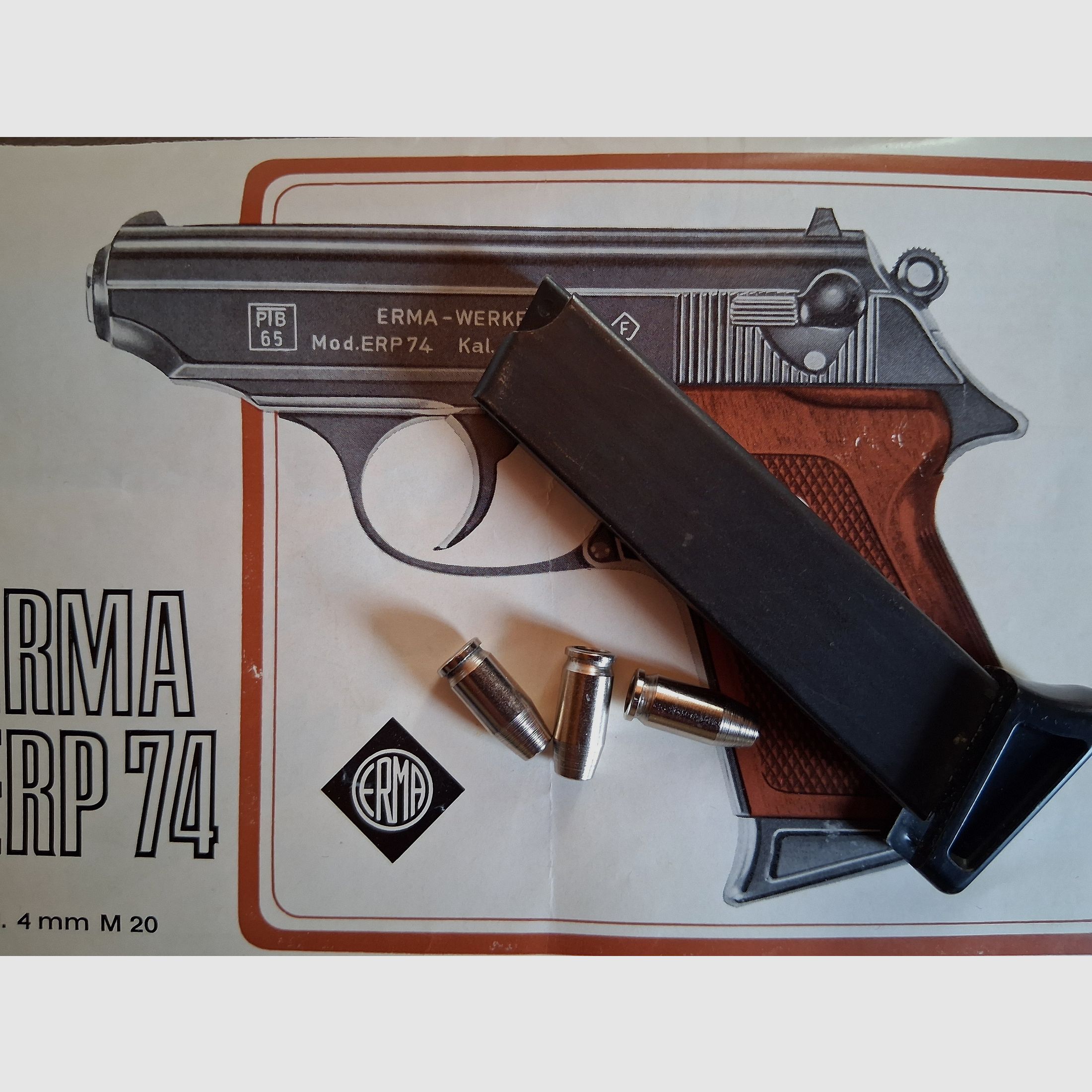 Magazynek 7-nabojowy do Erma ERP 74 nieużywany z trzema adapterami nabojów 4mm M20