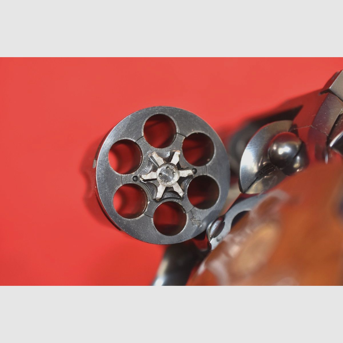 #8135 REWOLWER COLT PYTHON, ROK 1975, Kal. 357 Mag., zdjęcie 18 z 21