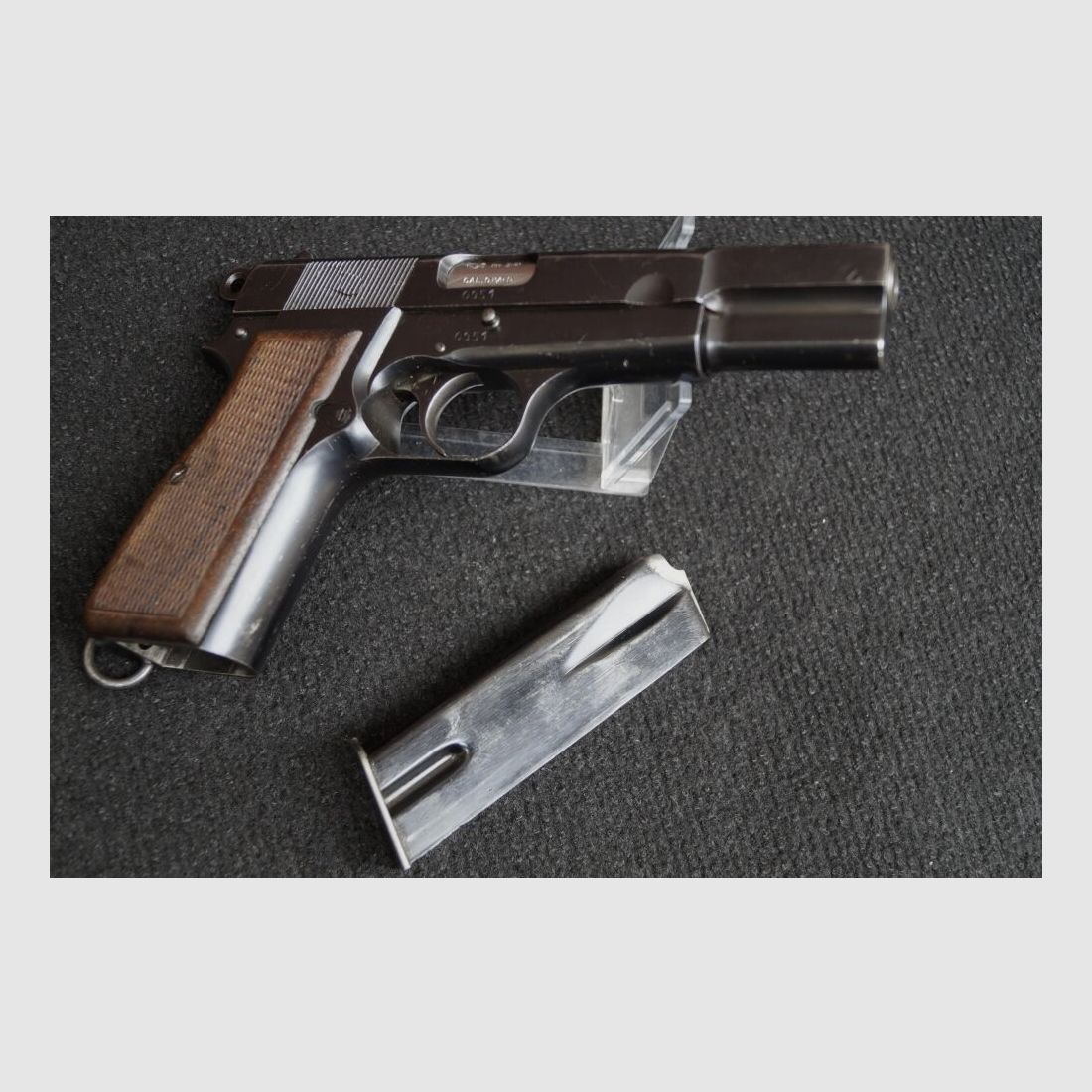 Fabrique Nationale d’Armes de Guerre	 FN High Power M1946