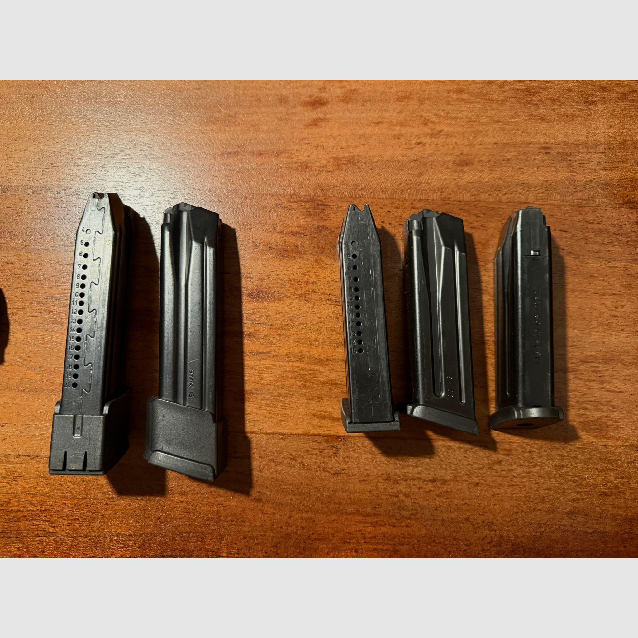 P30L mit 5 Magazinen und 2 LPA Visieren (Fiber und Luminova/Nachleuchtend)