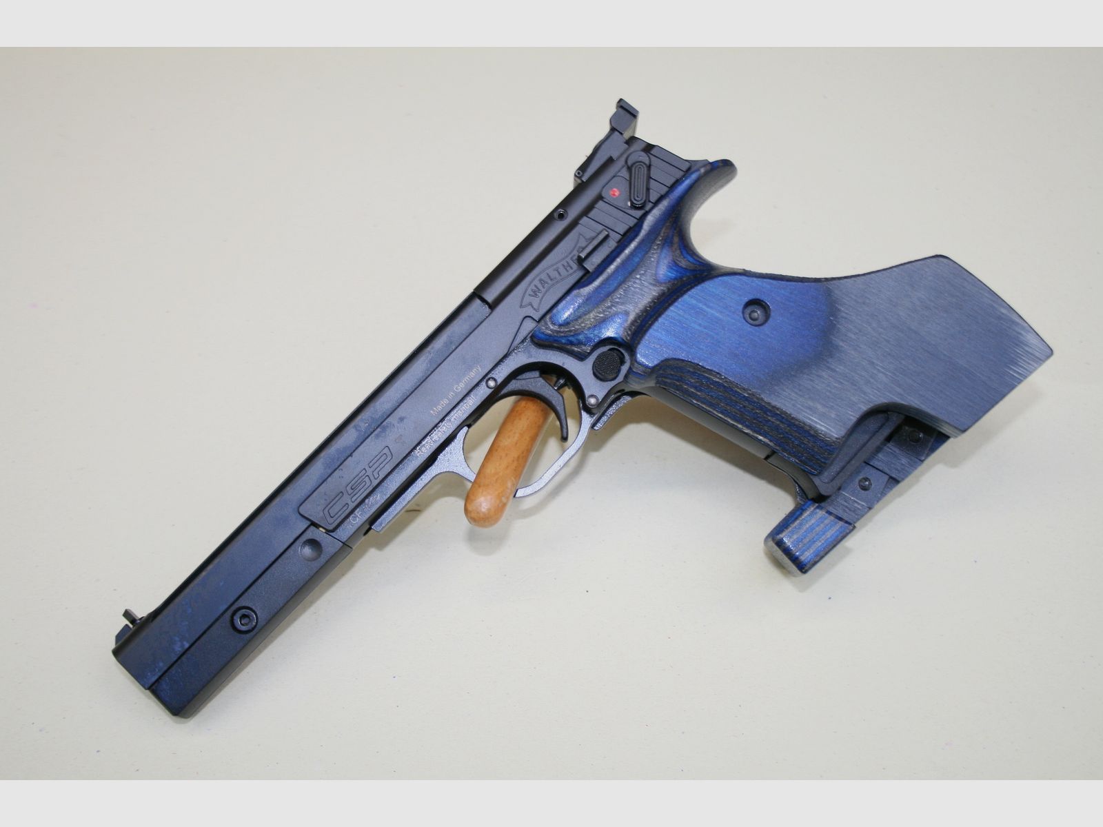 WALTHER CSP EXPERT Pistool .22Lr ANATOMISCHE GREEP Blue Angel, afbeelding 2 van 12