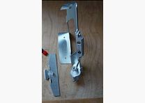 Vane applicator for bow arrows, crossbow bolts, crossbow arrows