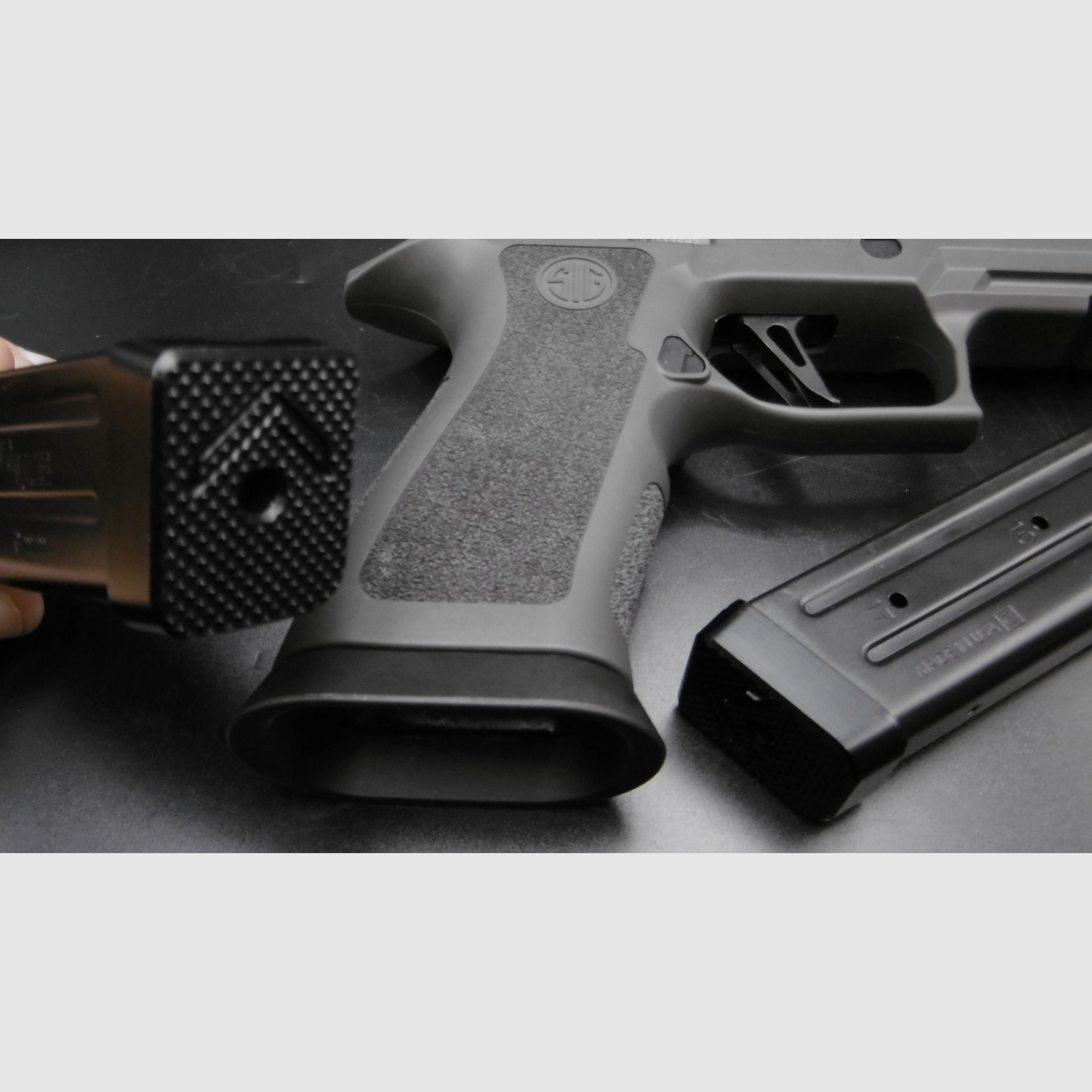 Pistola Sig Sauer P320 X-FIVE Legion Cal. 9×19, immagine 5 di 7