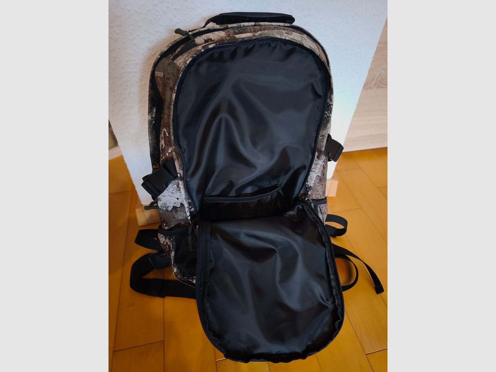 Pinewood Outdoor Camou Rucksack 22 l (Strata Camouflage) - Jagdrucksack