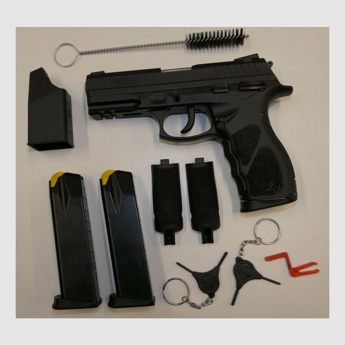 Taurus TH 9