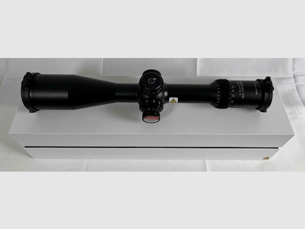 Schmidt & Bender Schmdt & Bender 6-36x56 PM II Alto Rendimiento LPI M1FL 1cm cw DT27 MTC LT / ST ZC CT