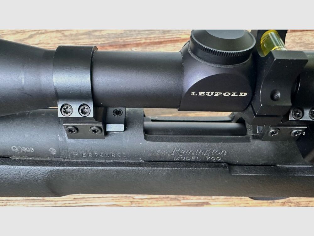 Remington 700 Police mit Bipod und Leupold 4 -12 x 40 .308Win