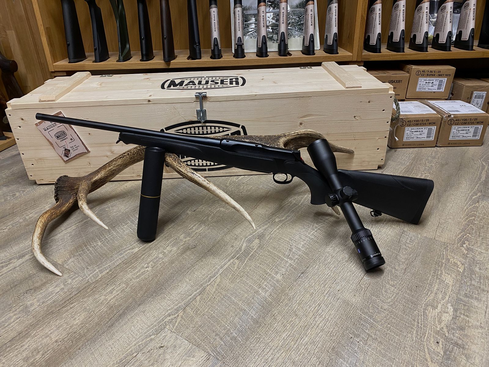 Sauer 505 Ergo Max, mit Zeiss Conquest V6 2-12x50 M, mit Schiene