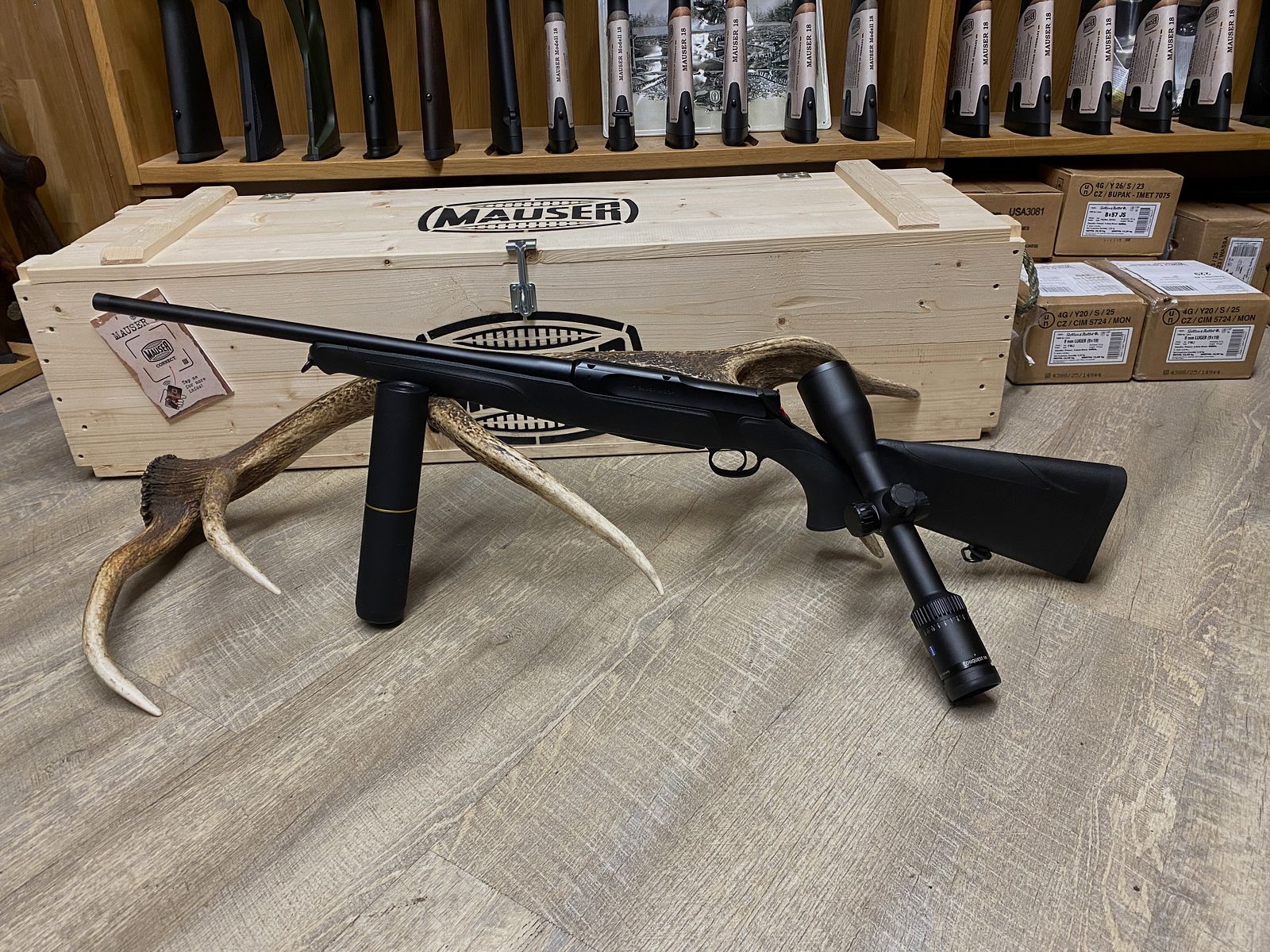 Sauer 505 Ergo Max, mit Zeiss Conquest V6 2-12x50 M, mit Schiene