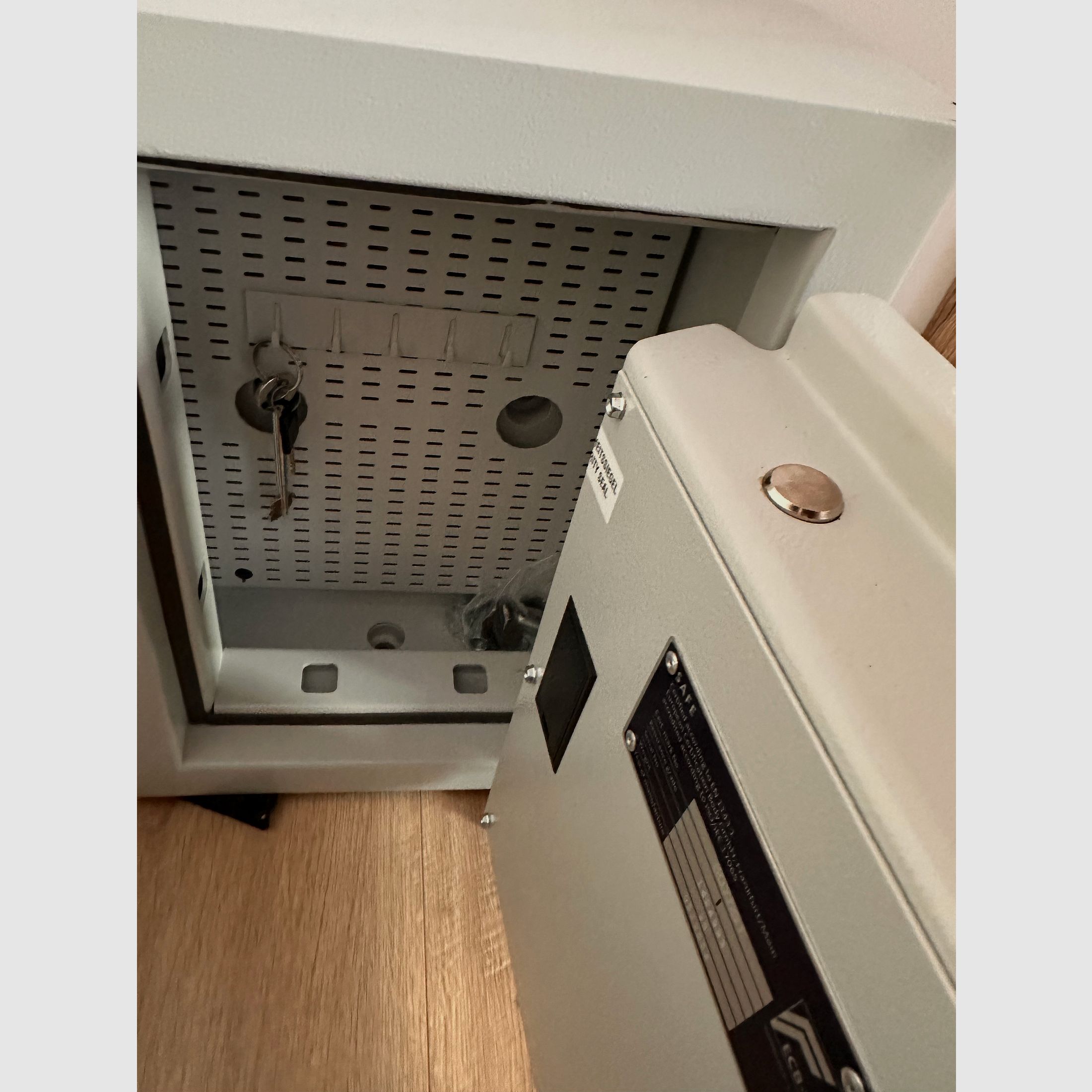 Armadio per armi di classe 1 e cassaforte per chiavi di classe 1