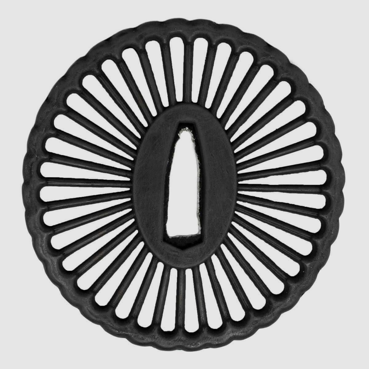 Tsuba in Chrysanthemenblütenform