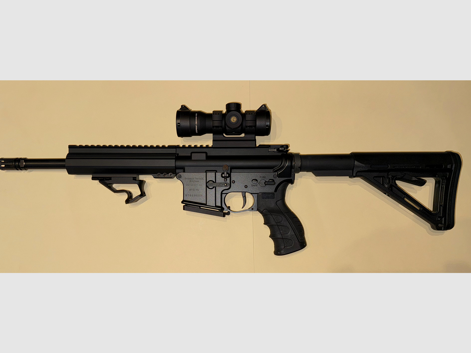 BAVARIAN TACTICAL  BTS-15 AR15 Halbautomat 9mm TOP