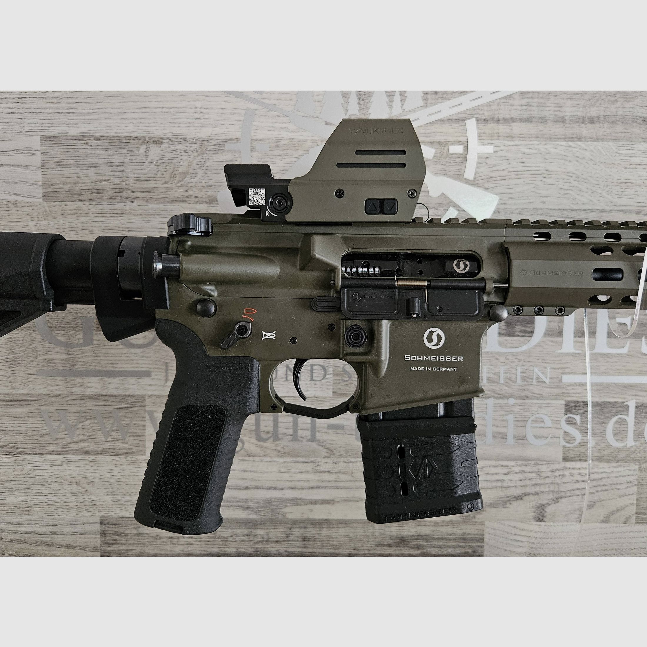Schmeisser AR-15 M4FL OD Green 14,5" Kal. .223Rem. + Falke LE OD Green - versandkostenfrei - Neuware vom Fachhandel