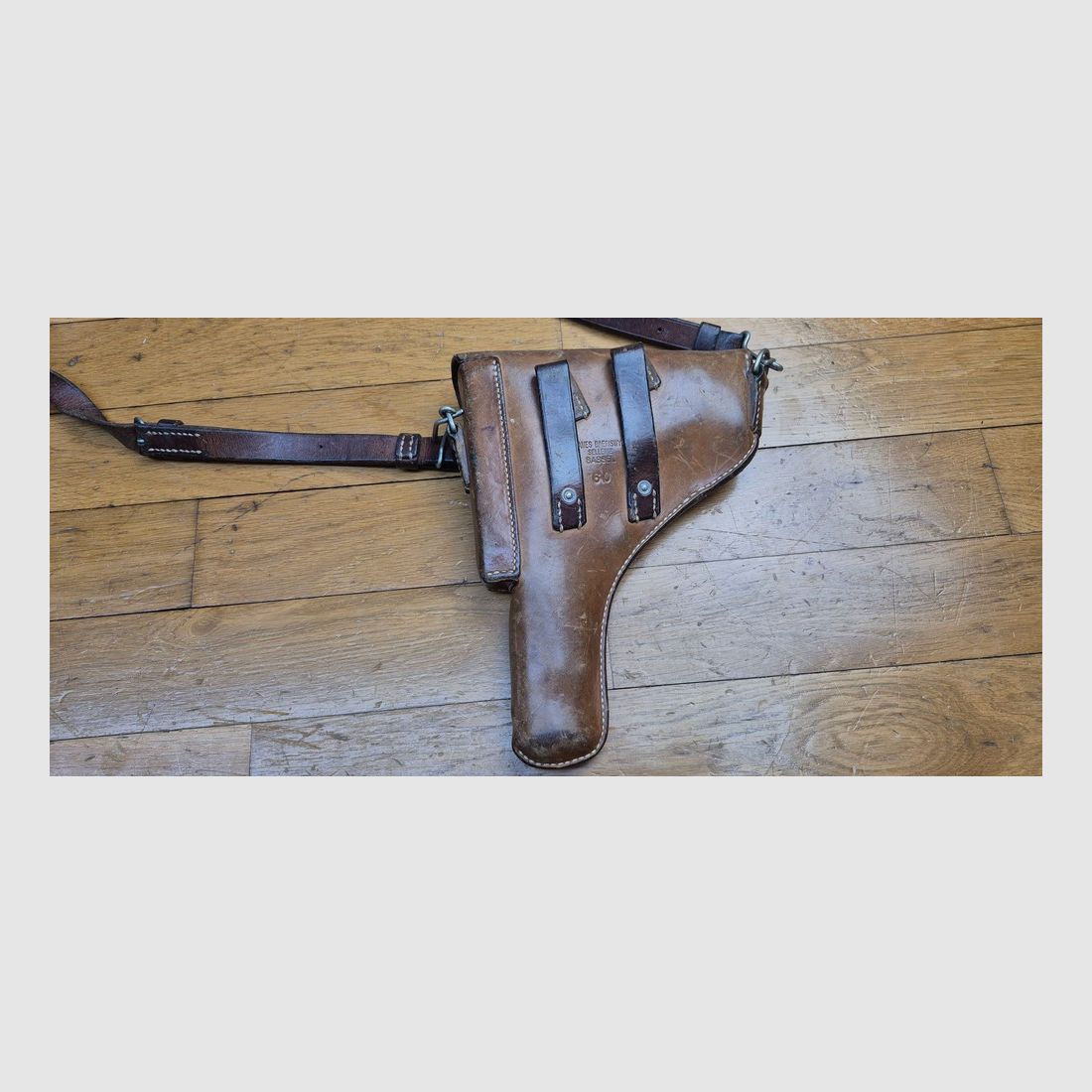 Sehr schöner SIG P210-2 Pistol – Mythos des 9 para – Militärwaffe des 4. Vertrags – Ca. 1957/60-62 – Sehr gute Brünierung – Traumhaftes Funktionieren und Lauf – 2. Magazin und Holster (alles dabei!) zusätzlich geliefert – Zustand TBE+/TBE++!, Bild 25 von 26