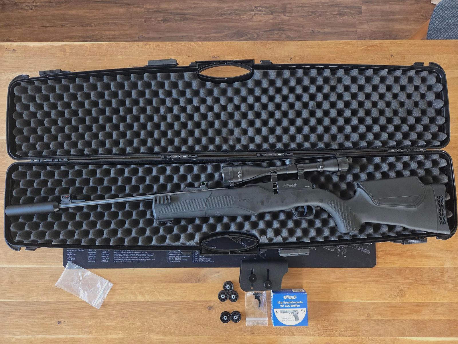 Umarex Airmagnum 850 incl. case