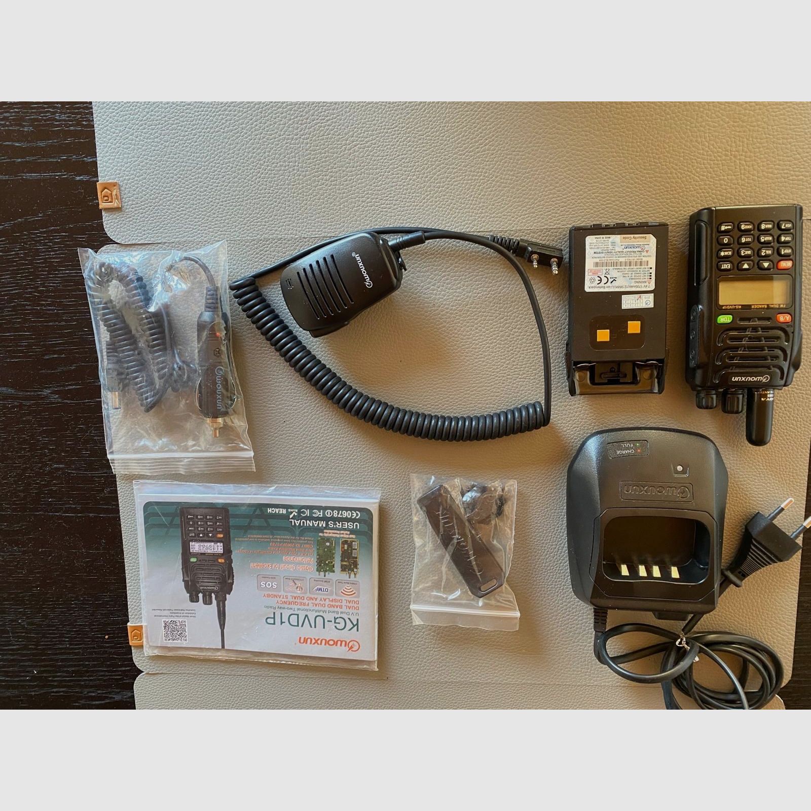 WOUXUN Handfunkgerät KG-UVD1P