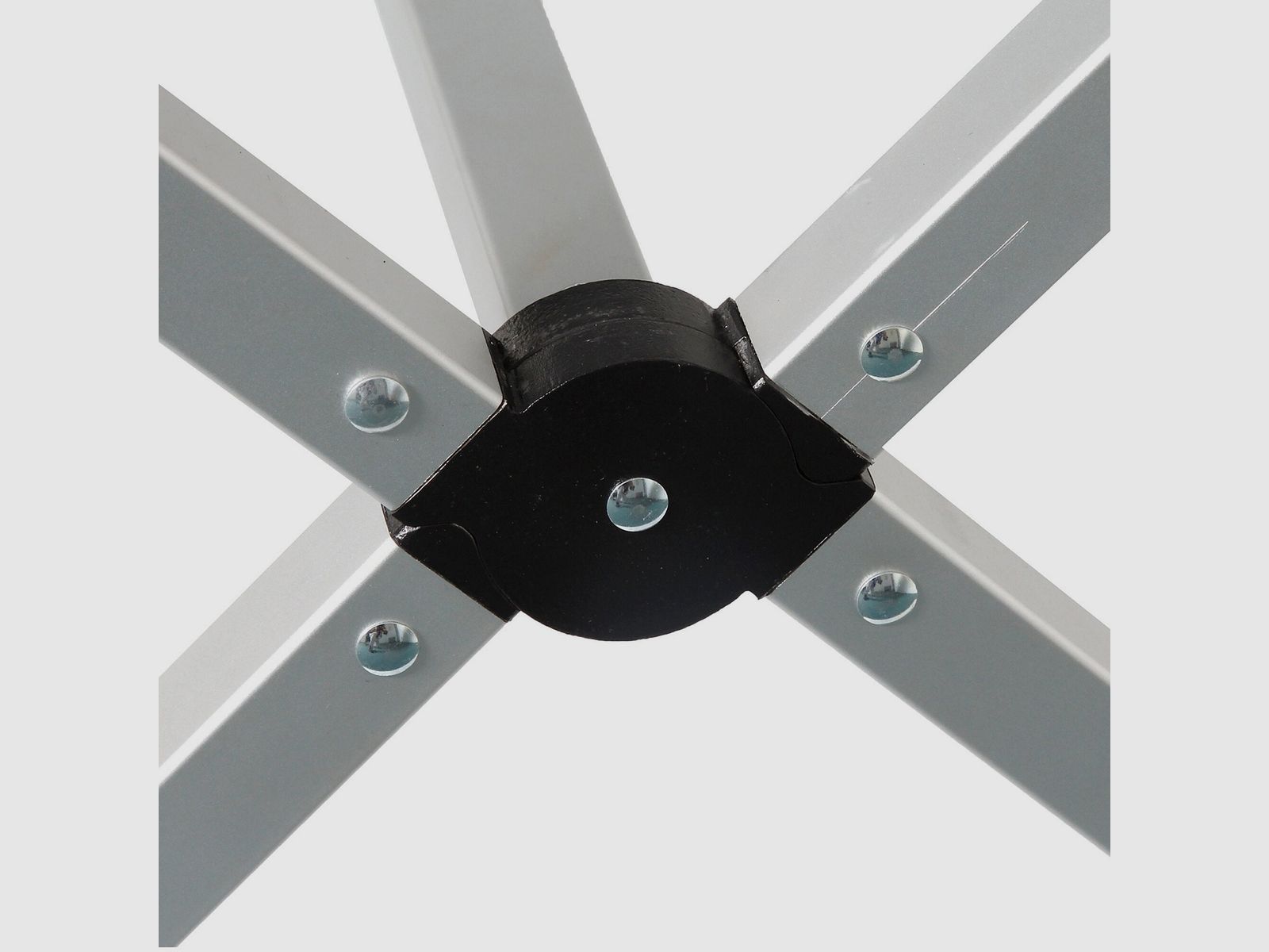 Tavolo a rotelle Titanium Axia, 104 cm, immagine 1 di 13