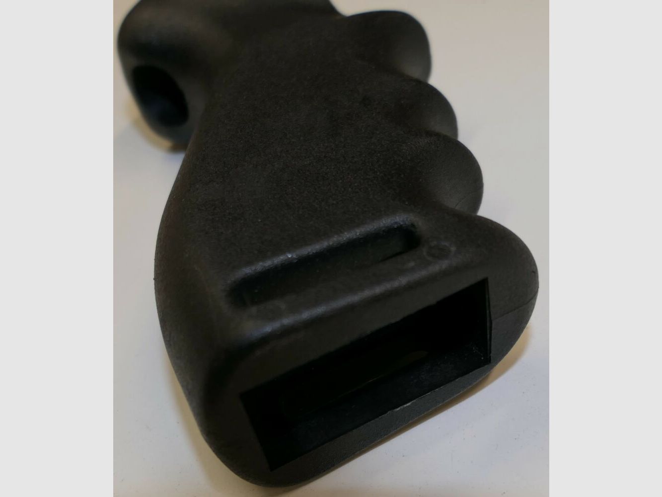 Mango de pistola desconocido para escopeta semiautomática