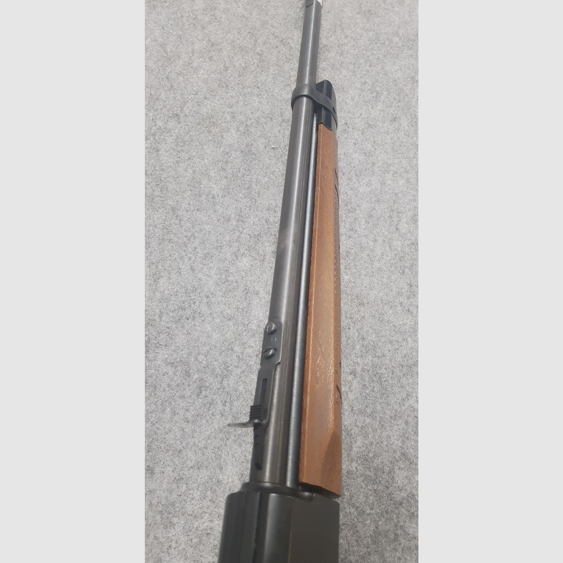 Unterhebel Vorkomprimier Luftgewehr Crosman Airguns Modell 766 American Classic sehr selten im neuwertigen Zustand, kaum benutzt. Pressluft