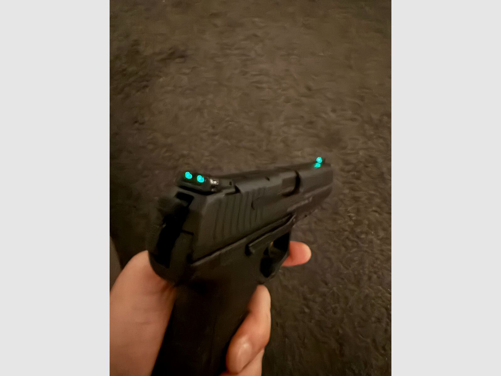 P30L mit 5 Magazinen und 2 LPA Visieren (Fiber und Luminova/Nachleuchtend)