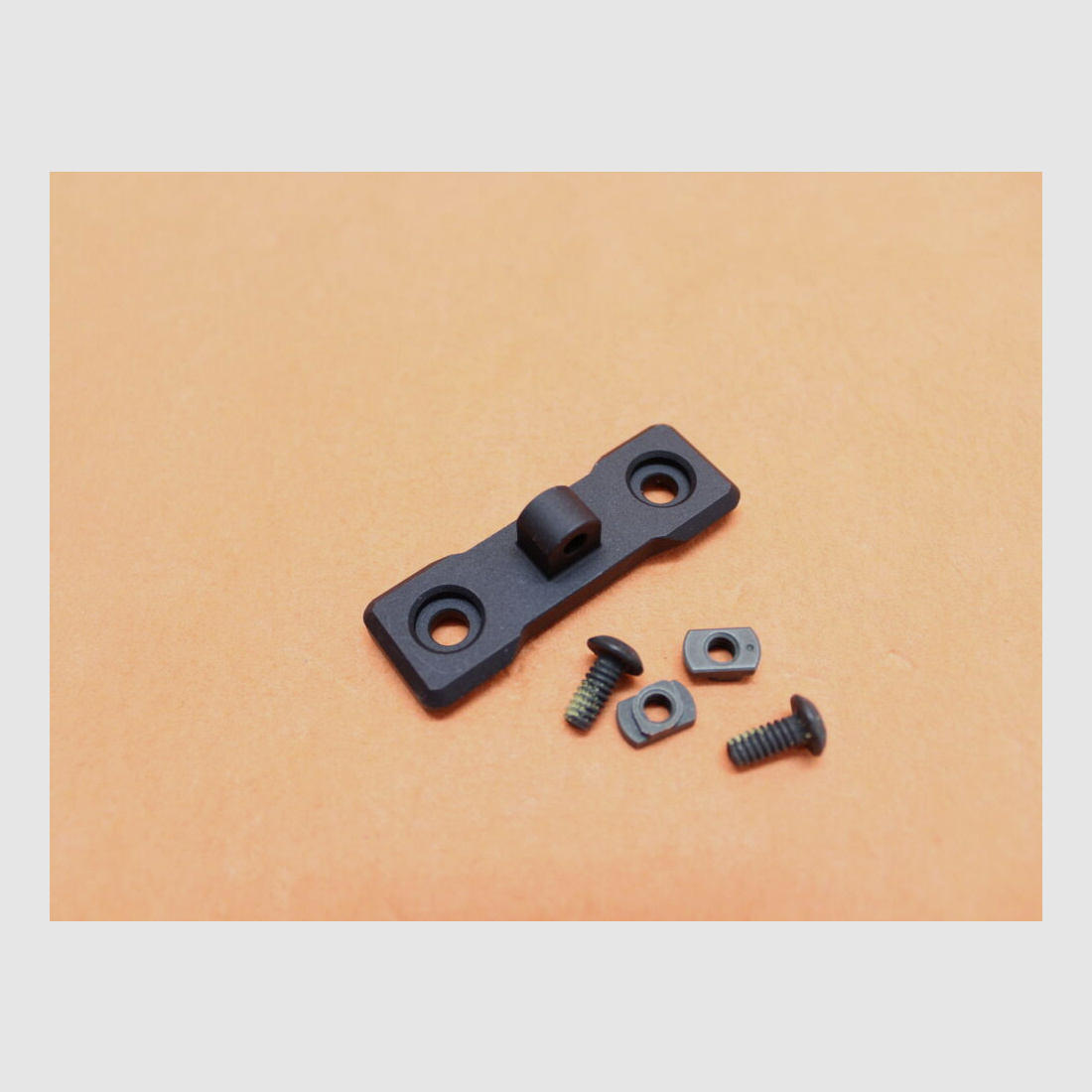 Magpul Magpul M-LOK Bipod Mount Zweibeinadapter Typ Harris (MAG609-BLK) Alu schwarz mit Riemenöse