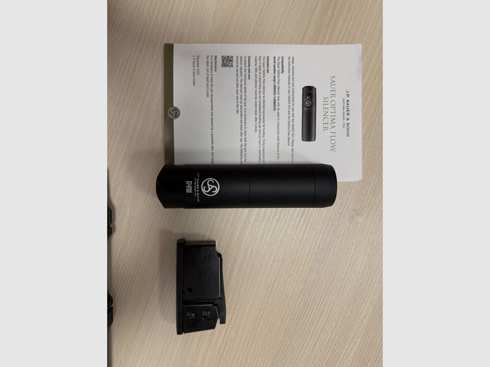 Sauer 303 Synchro XT Gen II + OPTIMA Flow silencer + strap - *LIKE NEW from 2025*