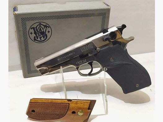 Smith & Wesson	 39-2 vernickelt